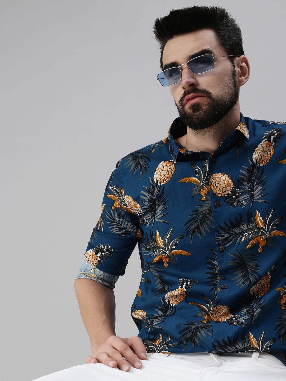 

SHOWOFF Men Blue Comfort Slim Fit Floral Printed Casual Shirt