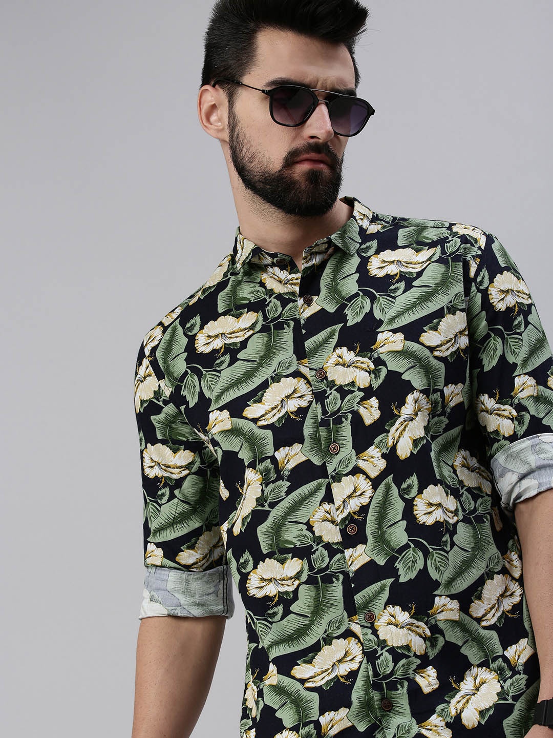 

SHOWOFF Men Green Comfort Slim Fit Floral Printed Casual Shirt