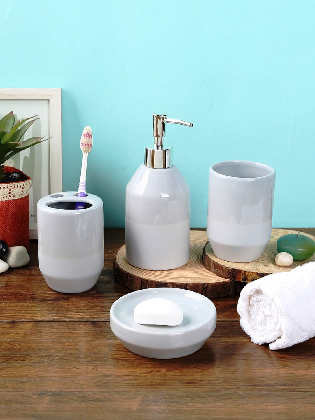 

House Of Accessories 4-Piece Grey Solid Bathroom Accessories