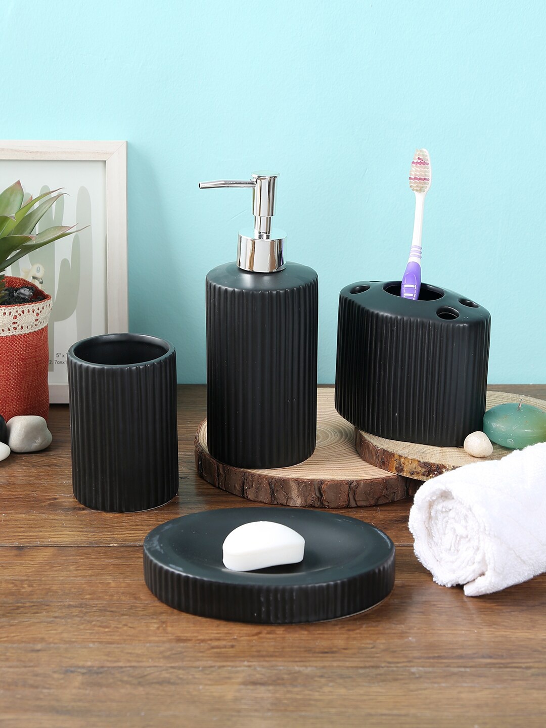 

House Of Accessories Pack of 4 Black Textured Ceramic Bathroom Accessories