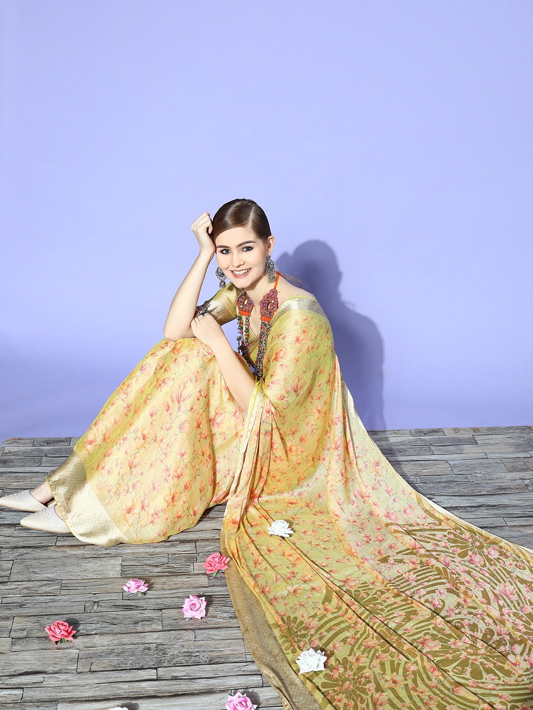 

Satrani Floral Saree with Solid border, Yellow