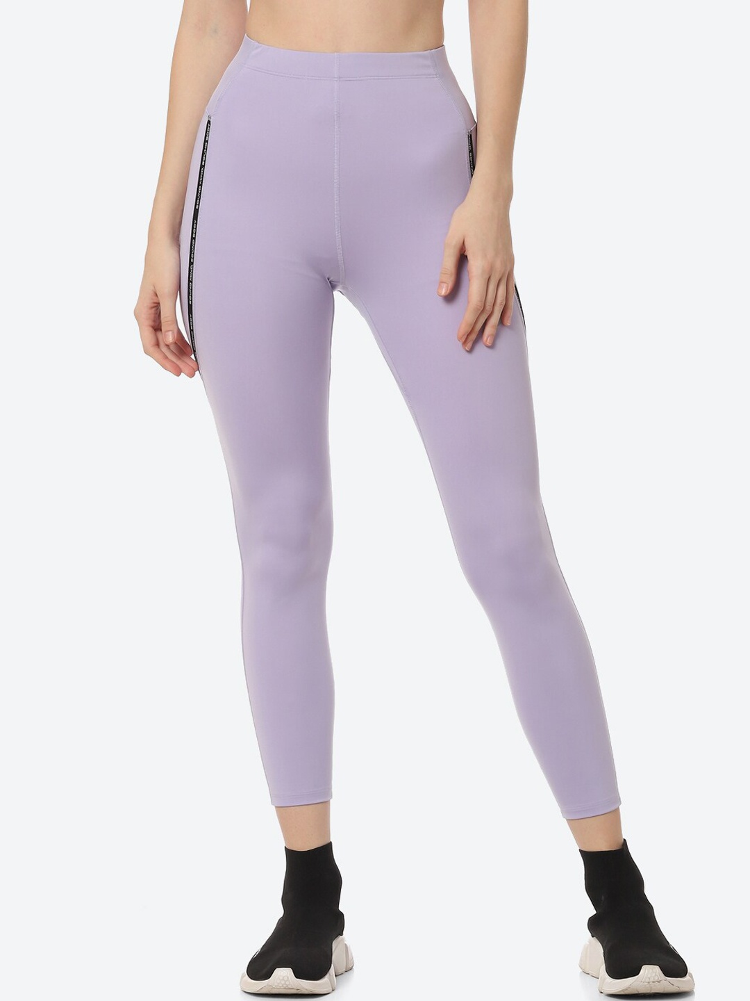 

ASICS Women Race High Waist Cropped Running Tights, Purple