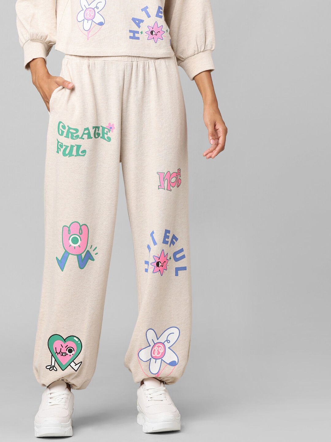 

ONLY Women Beige Regular Fit Printed Joggers