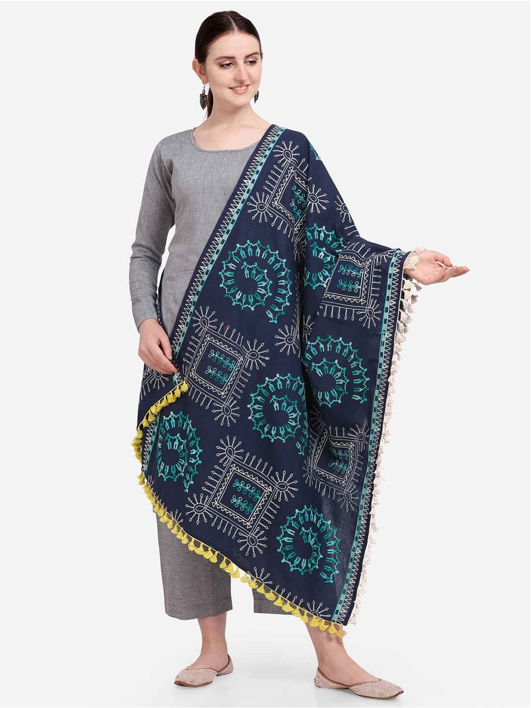 

MESMORA FASHION Navy Blue & White Tribal Motif Printed Pure Cotton Dupatta