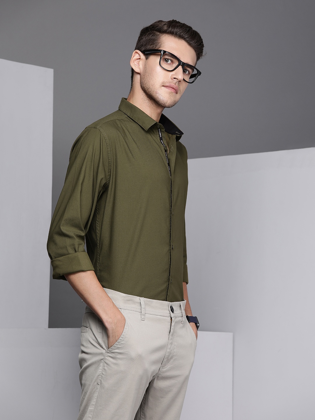

Kenneth Cole Revert Men Olive Green Slim Fit Modern Elementaries Smart Casual Shirt