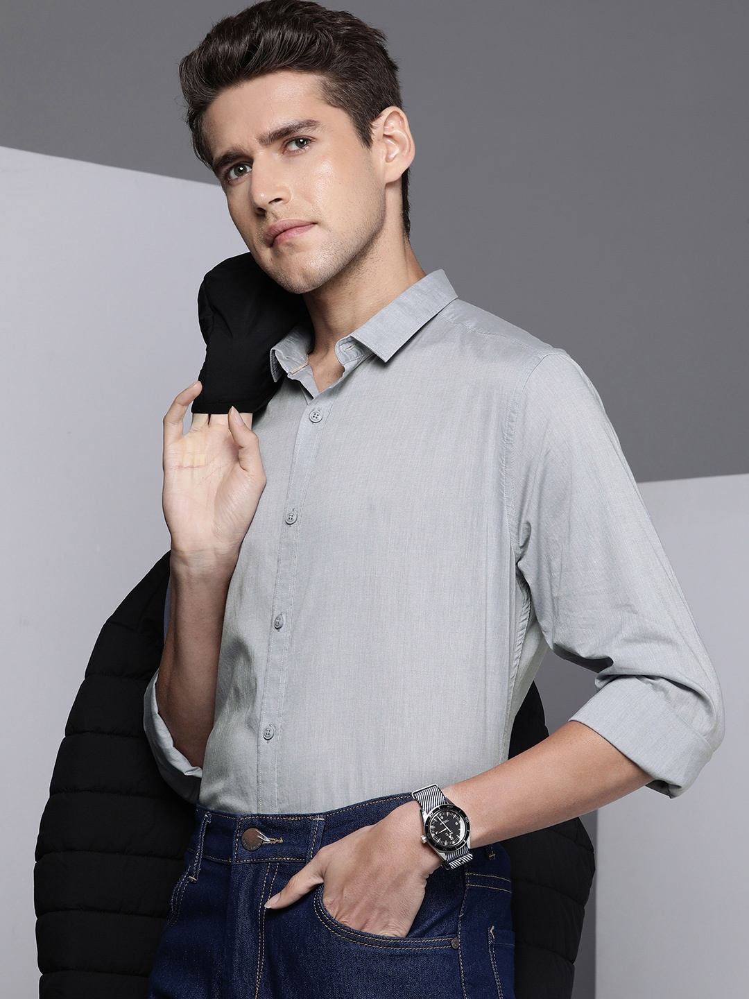 

Kenneth Cole Men Grey Solid Slim Fit Spread Collar Pure Cotton Memo Shirt