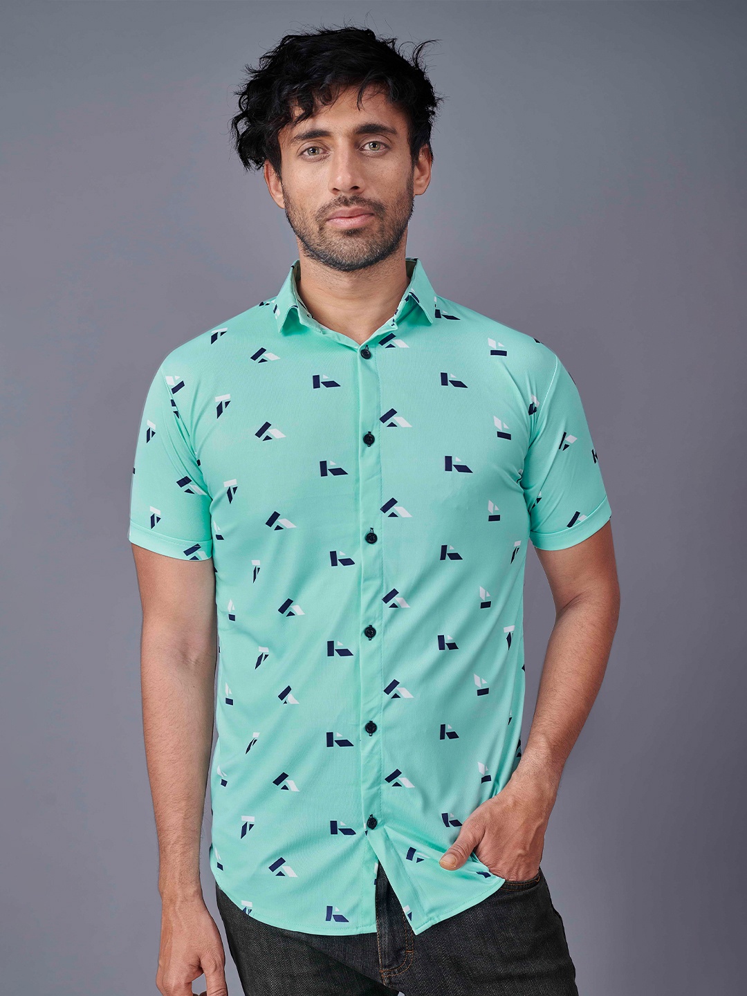 

Fashion FRICKS Men Green Printed Casual Shirt