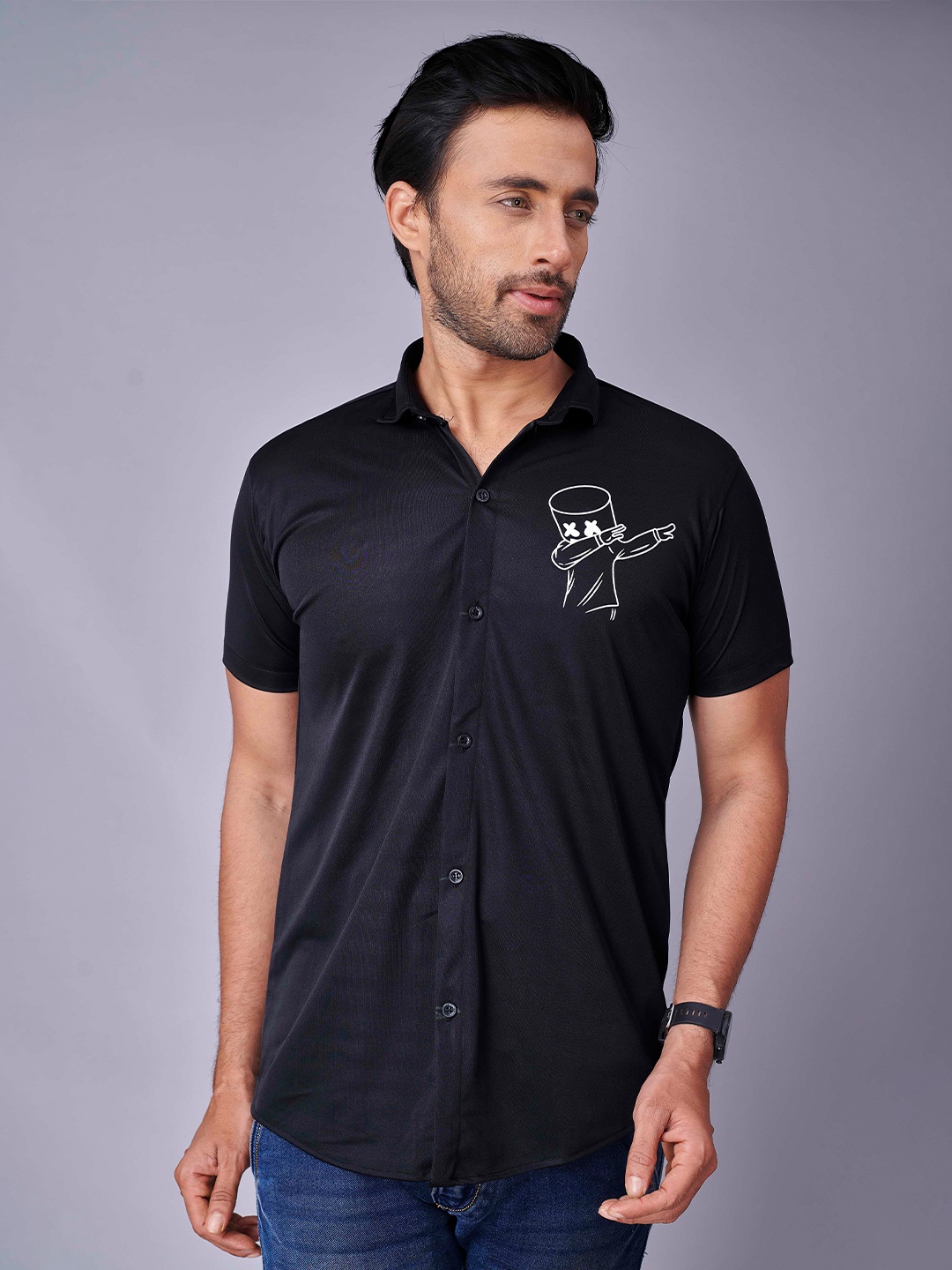 

Fashion FRICKS Men Black Printed Short Sleeve Casual Shirt