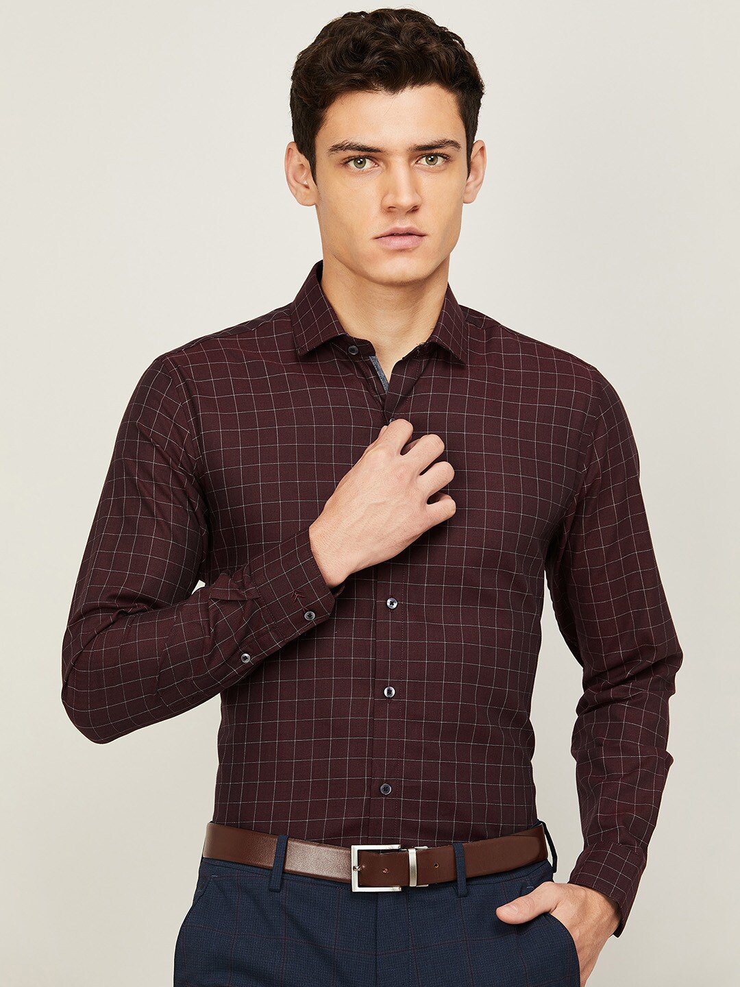 

CODE by Lifestyle Men Maroon Slim Fit Grid Tattersall Checks Checked Formal Shirt