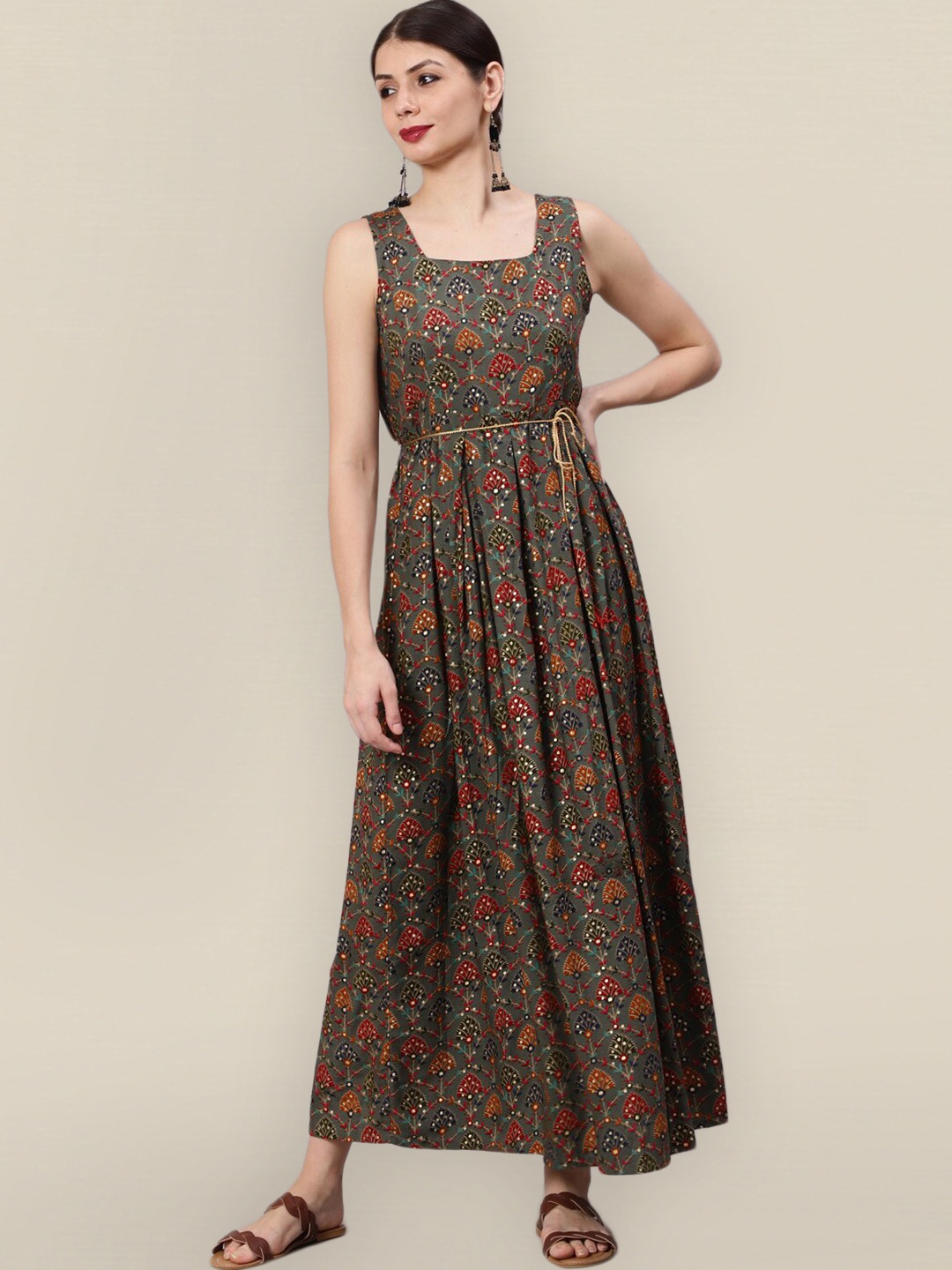

Sangria Women Grey & Red Ethnic Motifs Maxi Dress