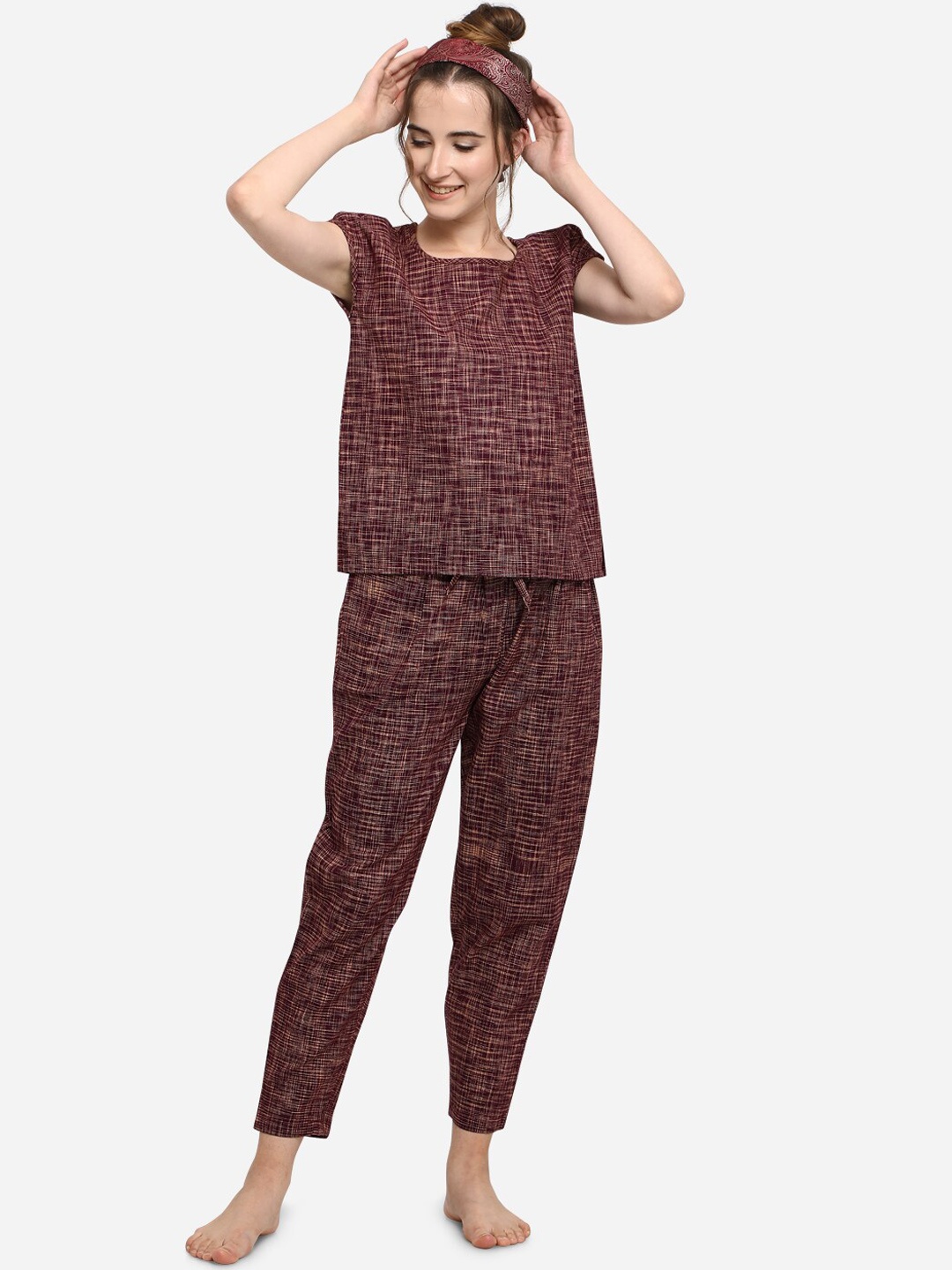 

MESMORA FASHION Women Burgundy & Beige Printed Pure Cotton Night suit