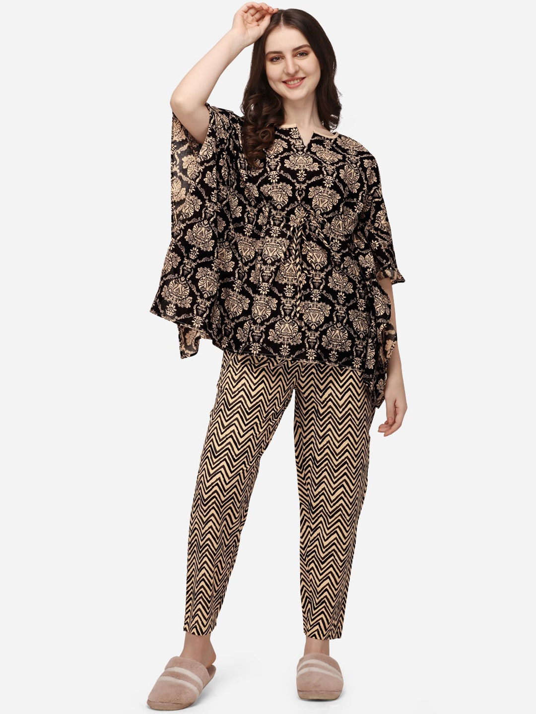 

MESMORA FASHION Women Black & Beige Printed Night suit