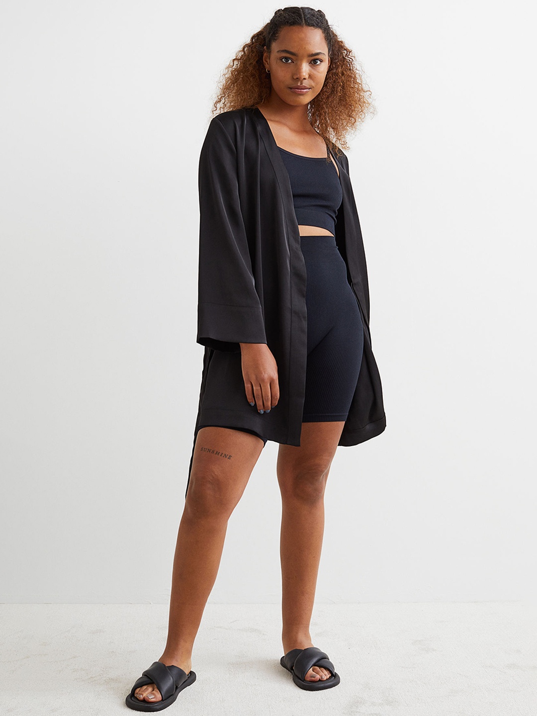

H&M Women Black Solid Satin Dressing Gown