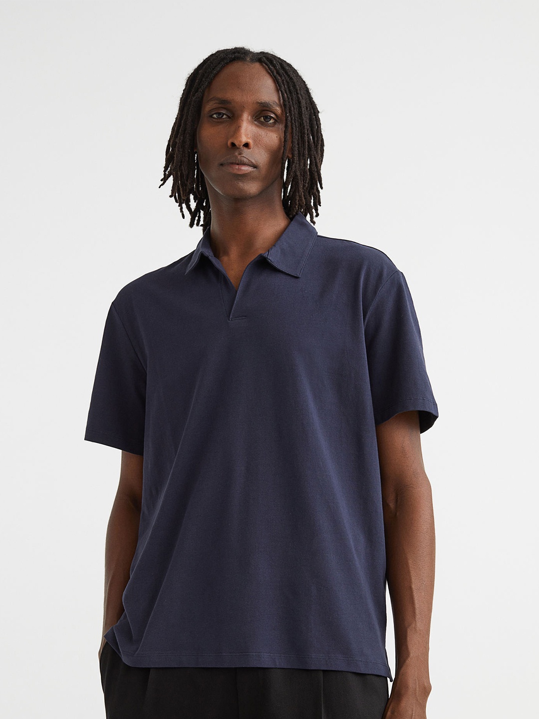 

H&M Men Navy Blue Solid Regular Fit Cotton Polo Shirt