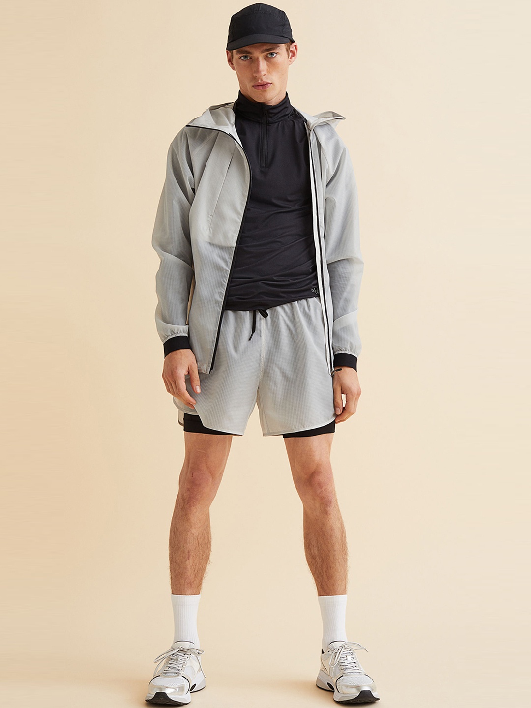 

H&M Men Grey Regular Fit Double-Layered Running Shorts