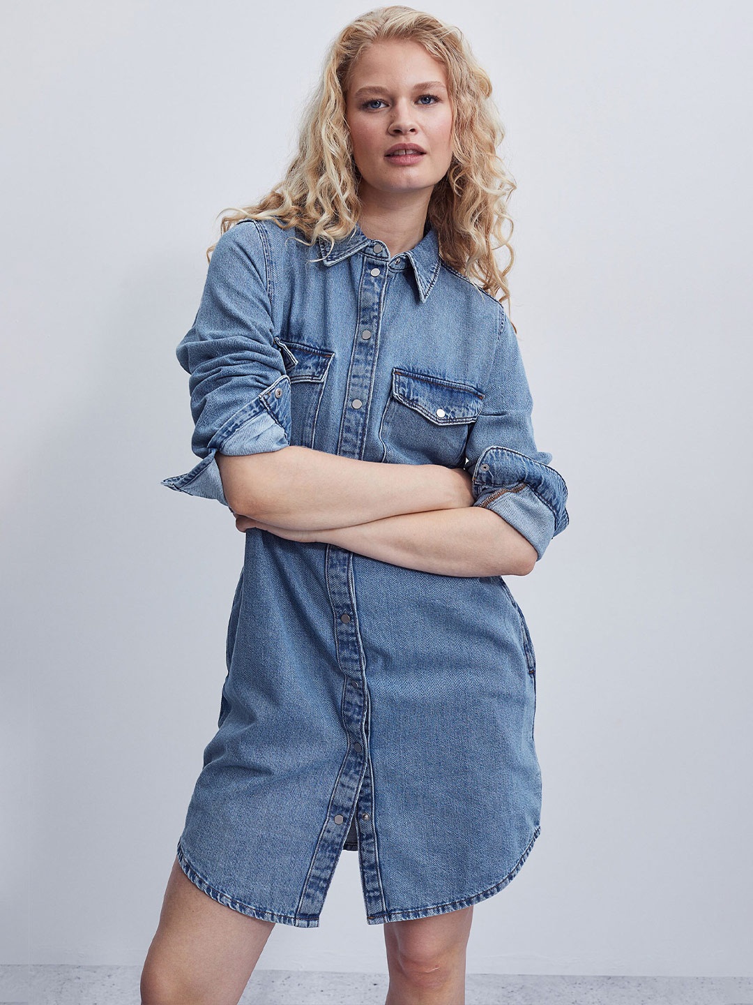 

H&M Women Blue Denim Shirt Dress