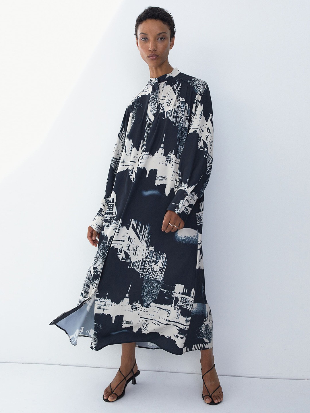 

H&M Women Navy Blue Tie-belt Dress