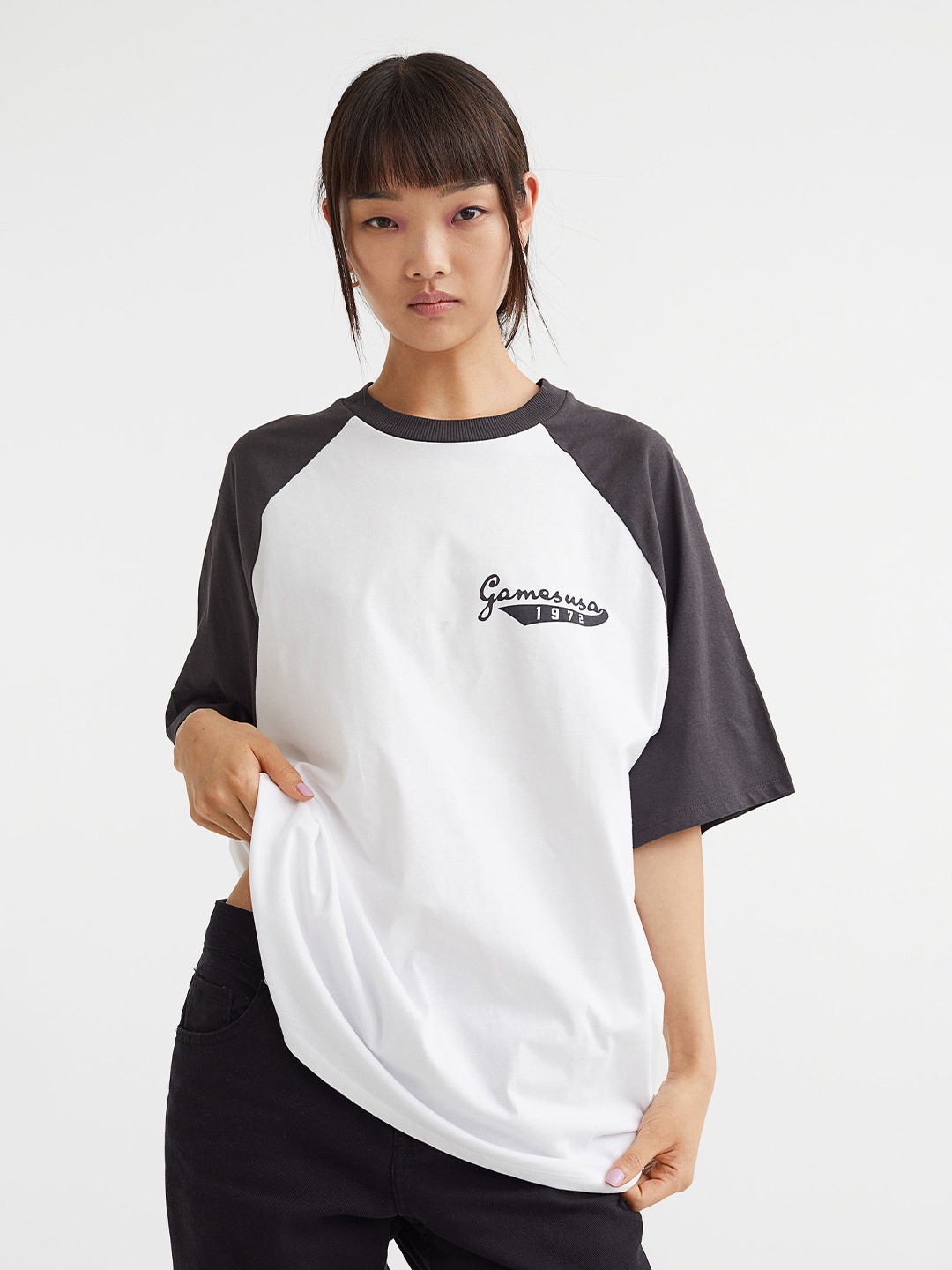 

H&M Women White & Grey Oversized Printed T-shirt