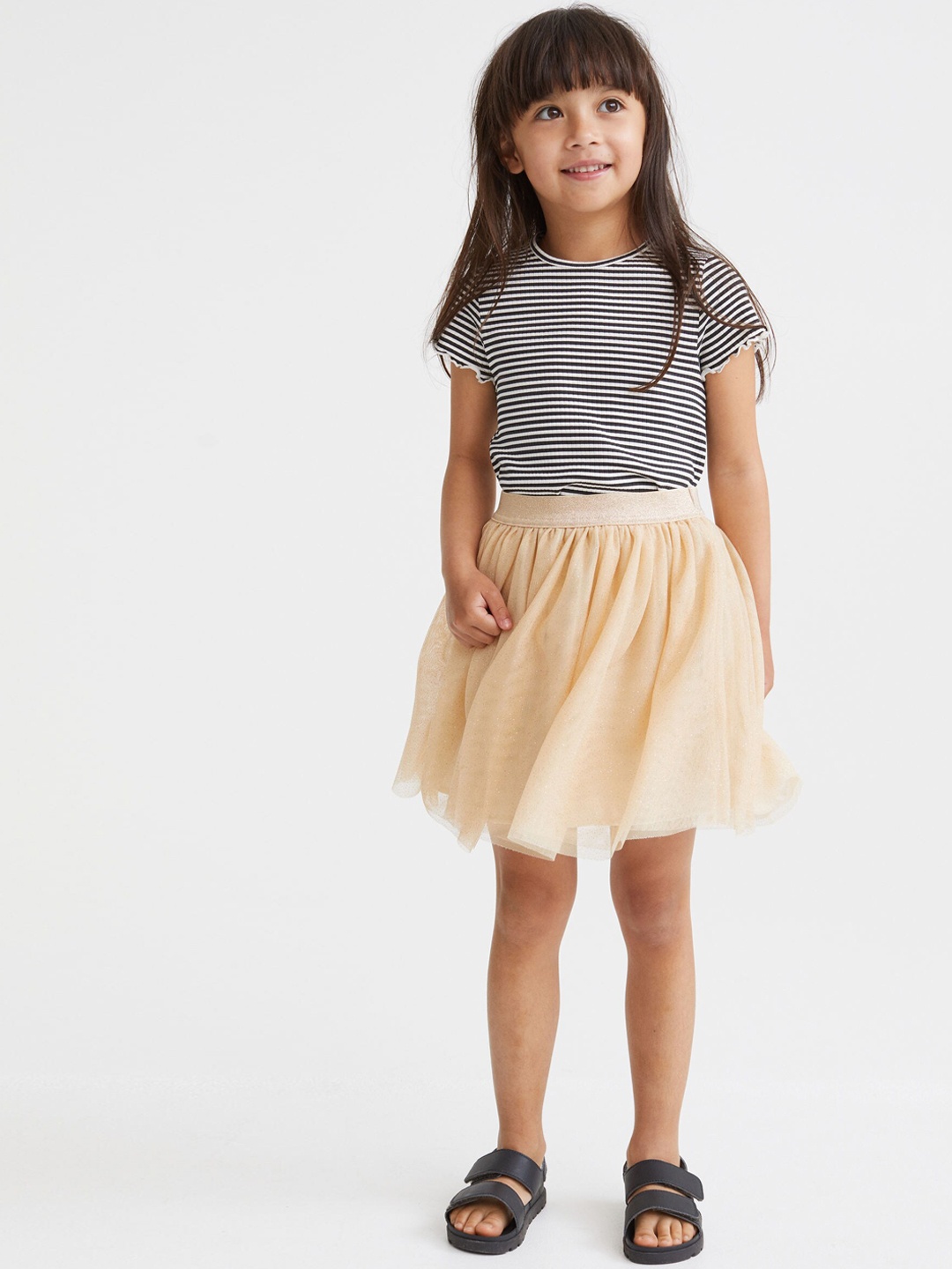 

H&M Girls Beige Solid Above Knee Glittery Tulle Skirt