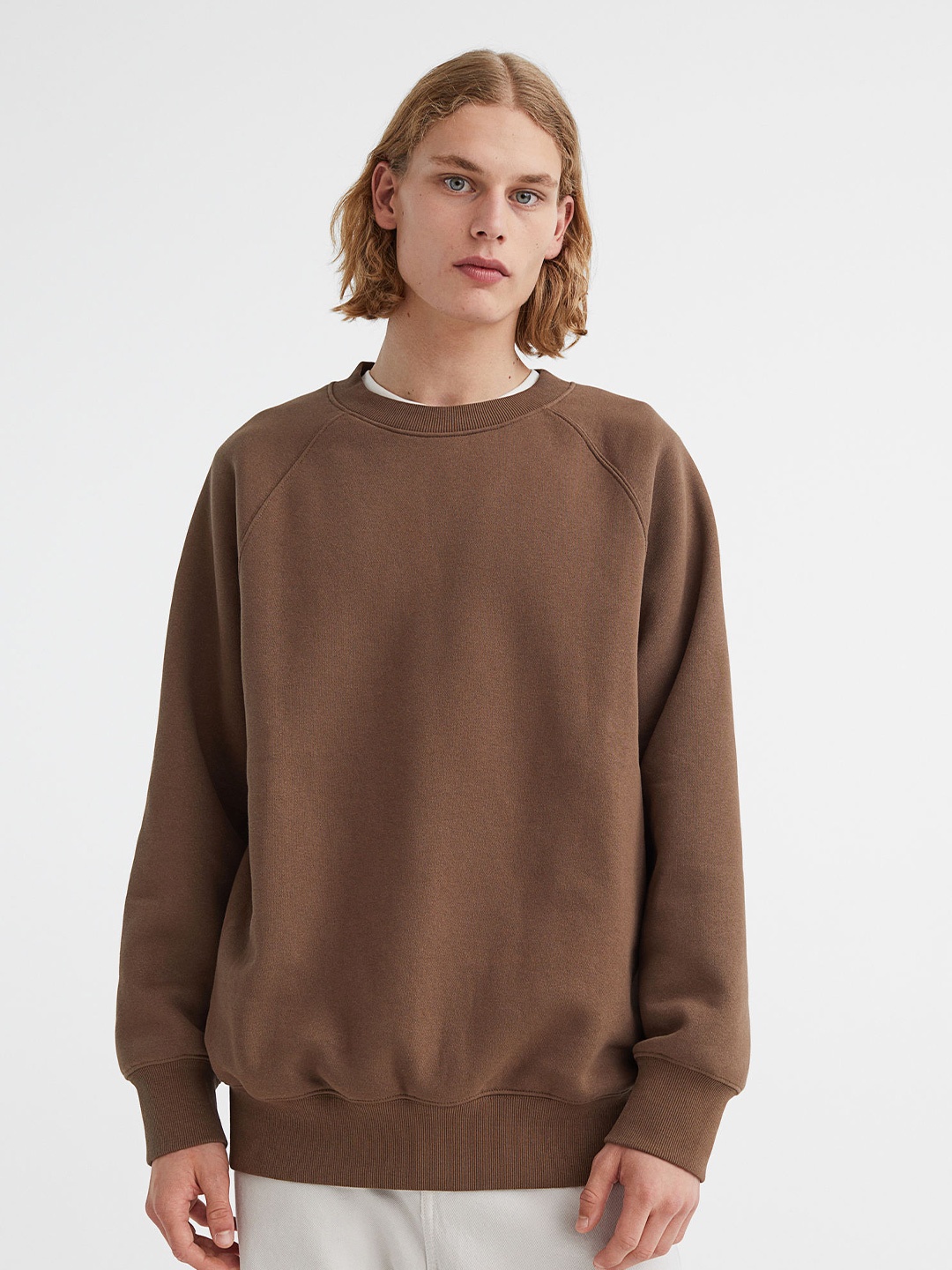 

H&M Men Brown Solid Oversized Fit Sweatshirt