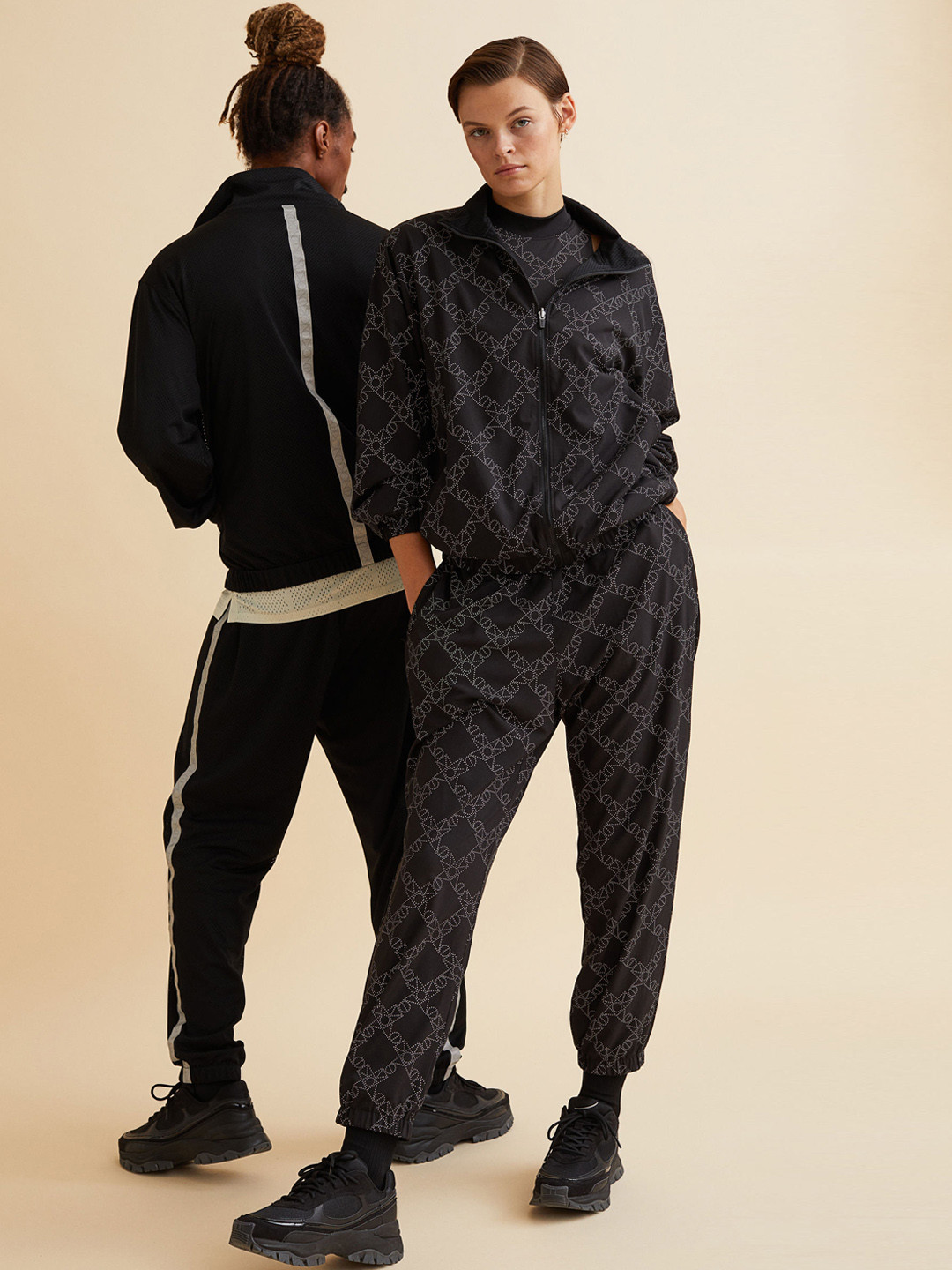

H&M Women Black Regular Fit Reversible Track Pants