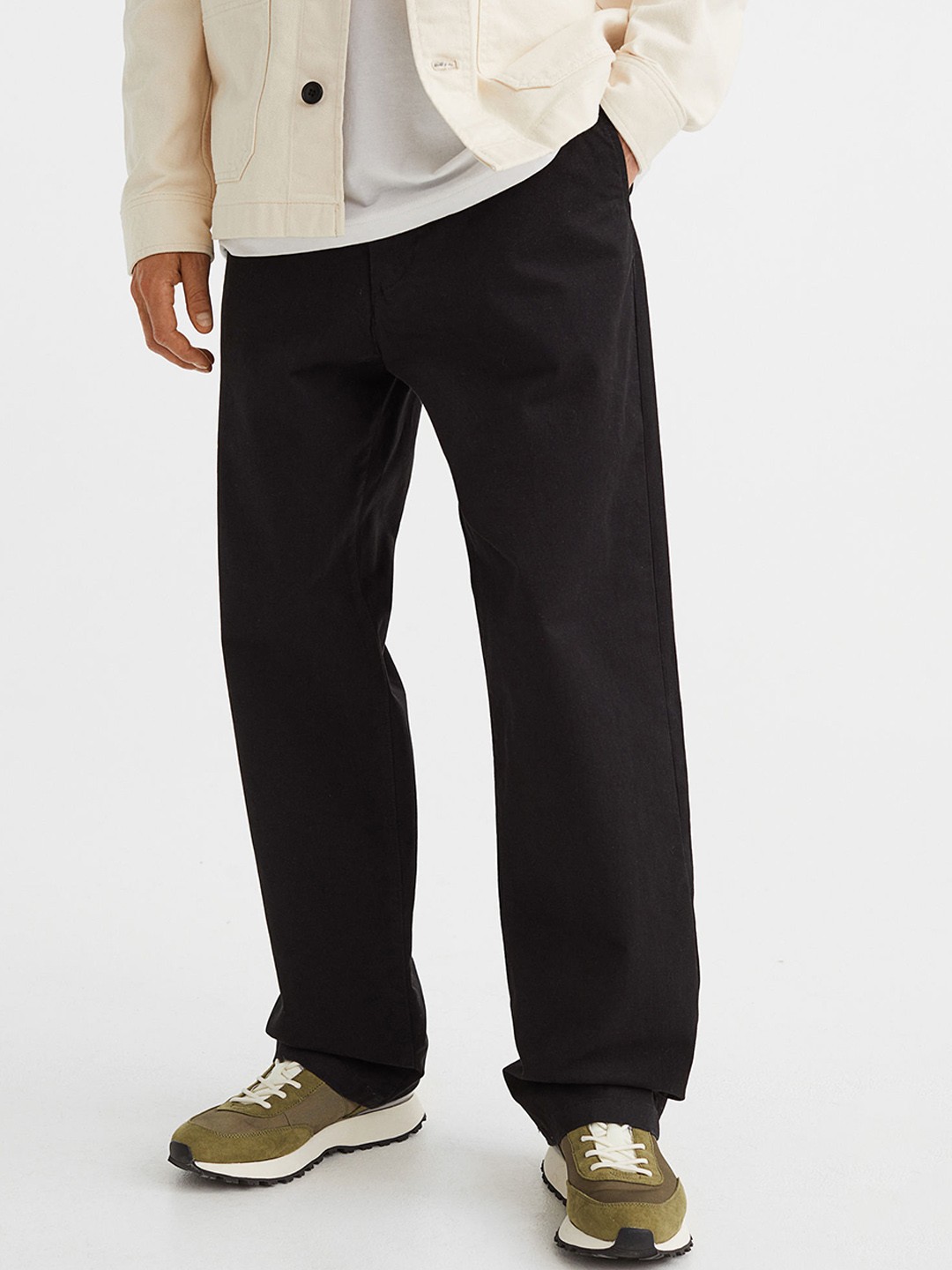 

H&M Men Black Relaxed Fit Cotton Chinos