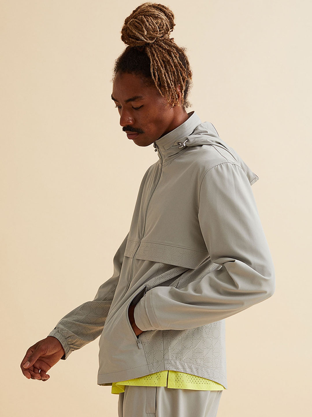 

H&M Men Grey Running Sporty Jacket