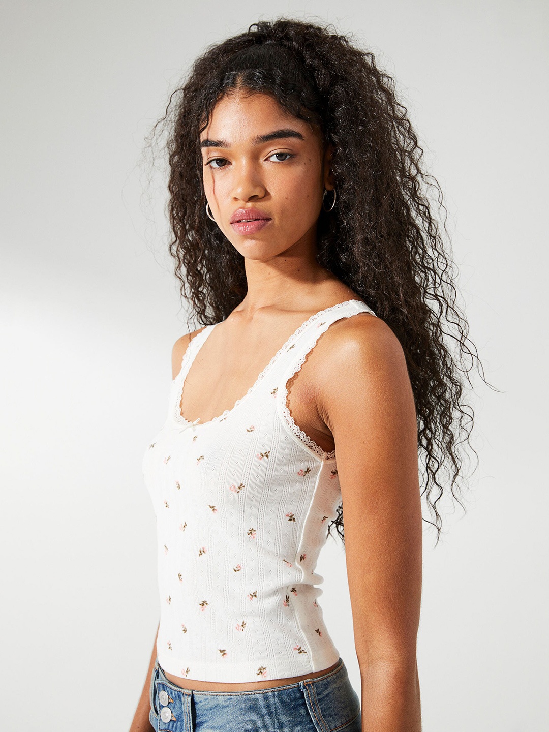 

H&M White Lace-Trimmed Pointelle Vest Top