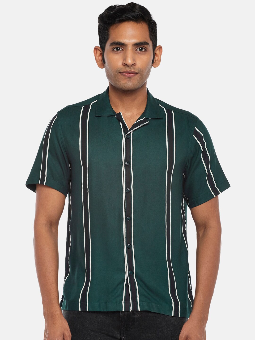 

People Men Green Slim Fit Striped Casual Shirt