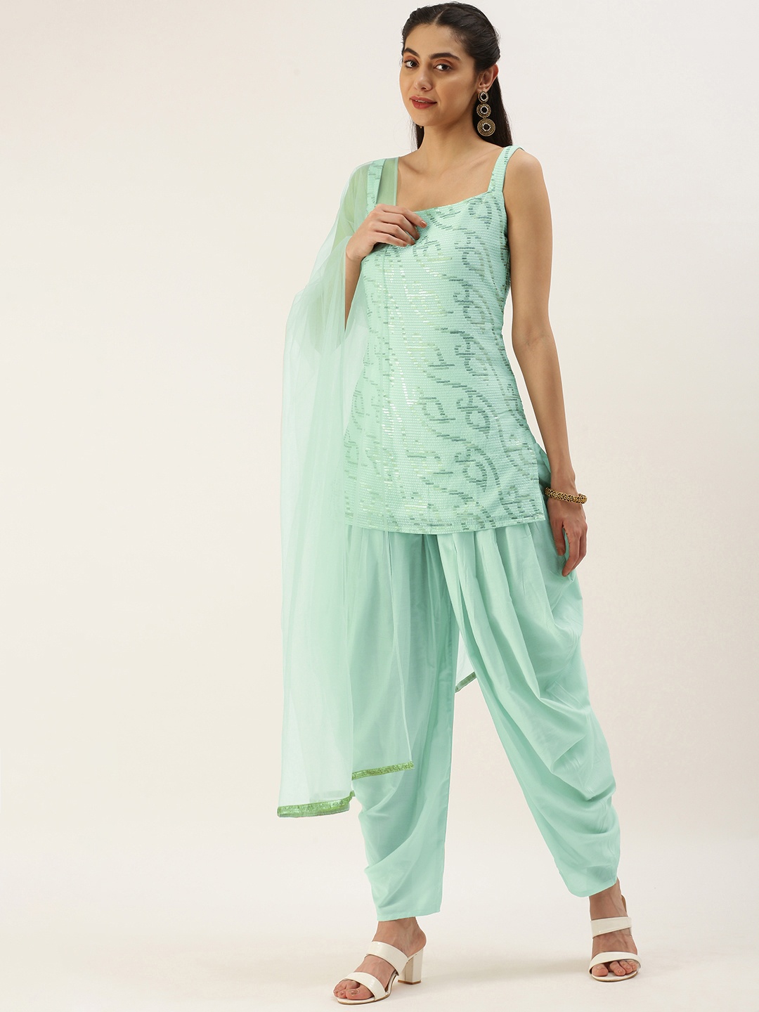 

Ethnovog Women Ethnic Motifs Embroidered Sequinned Kurti with Salwar With Dupatta, Green
