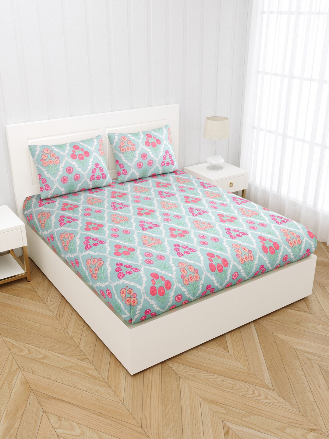 

JAIPUR FABRIC White & Red Floral 180 TC King Bedsheet with 2 Pillow Covers