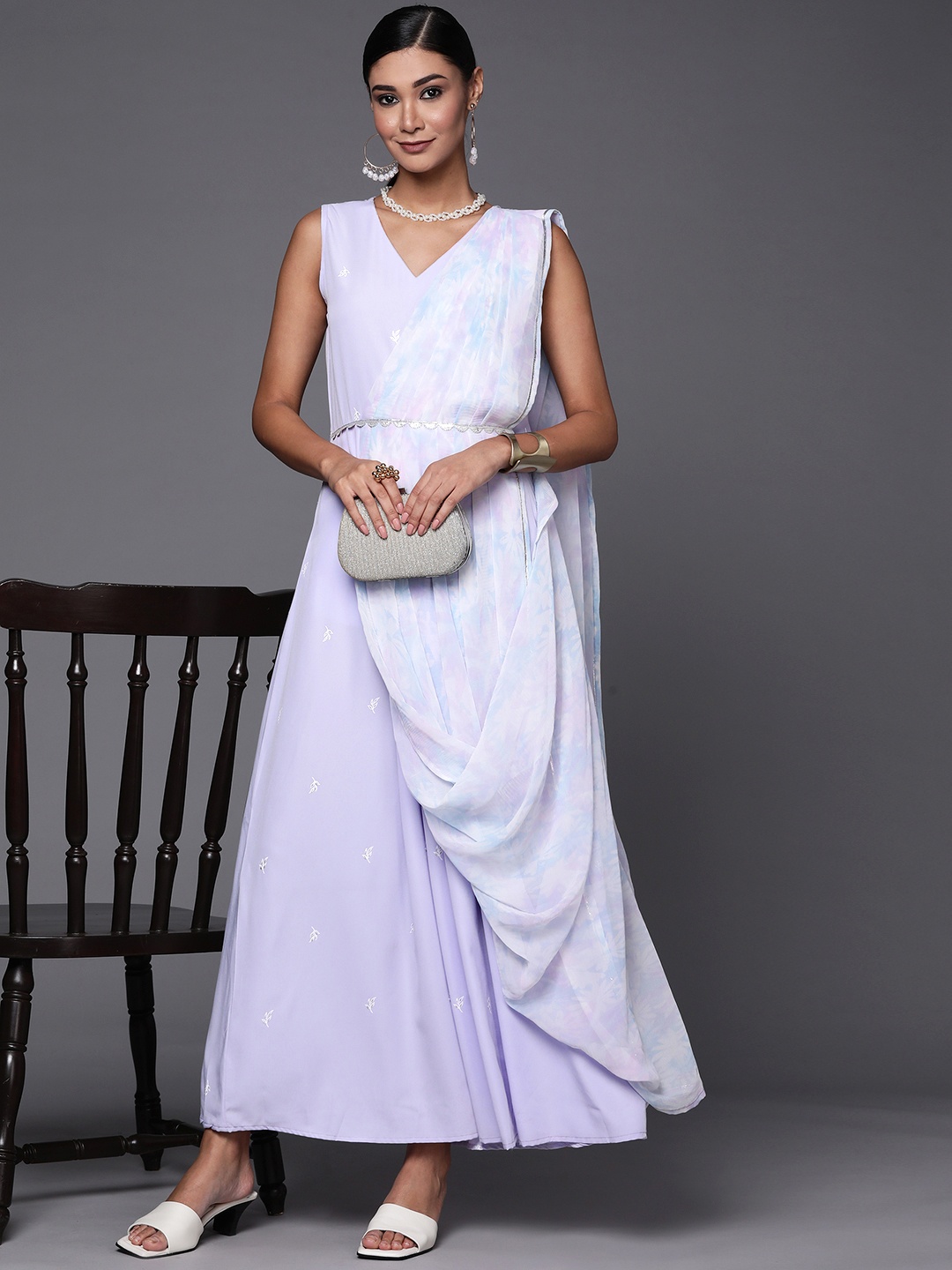 

Ahalyaa Blue & White Floral Print Ethnic Maxi Dress with Attached Dupatta