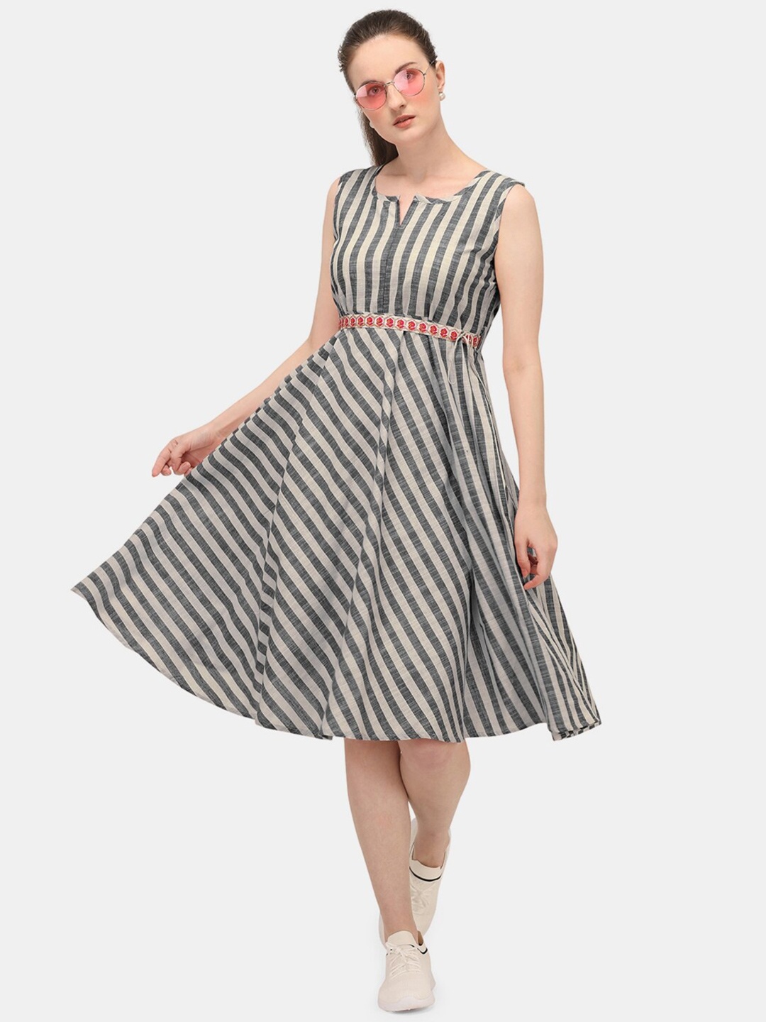 

MESMORA FASHION Grey Striped Fit & Flare Dress