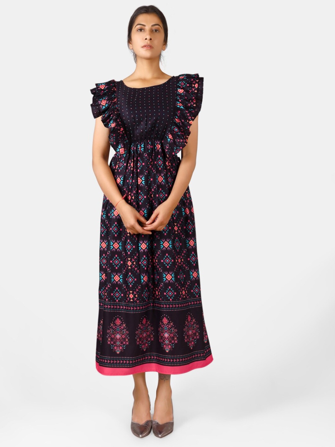 

MESMORA FASHION Black & Pink Floral Digital Printed Maxi Dress
