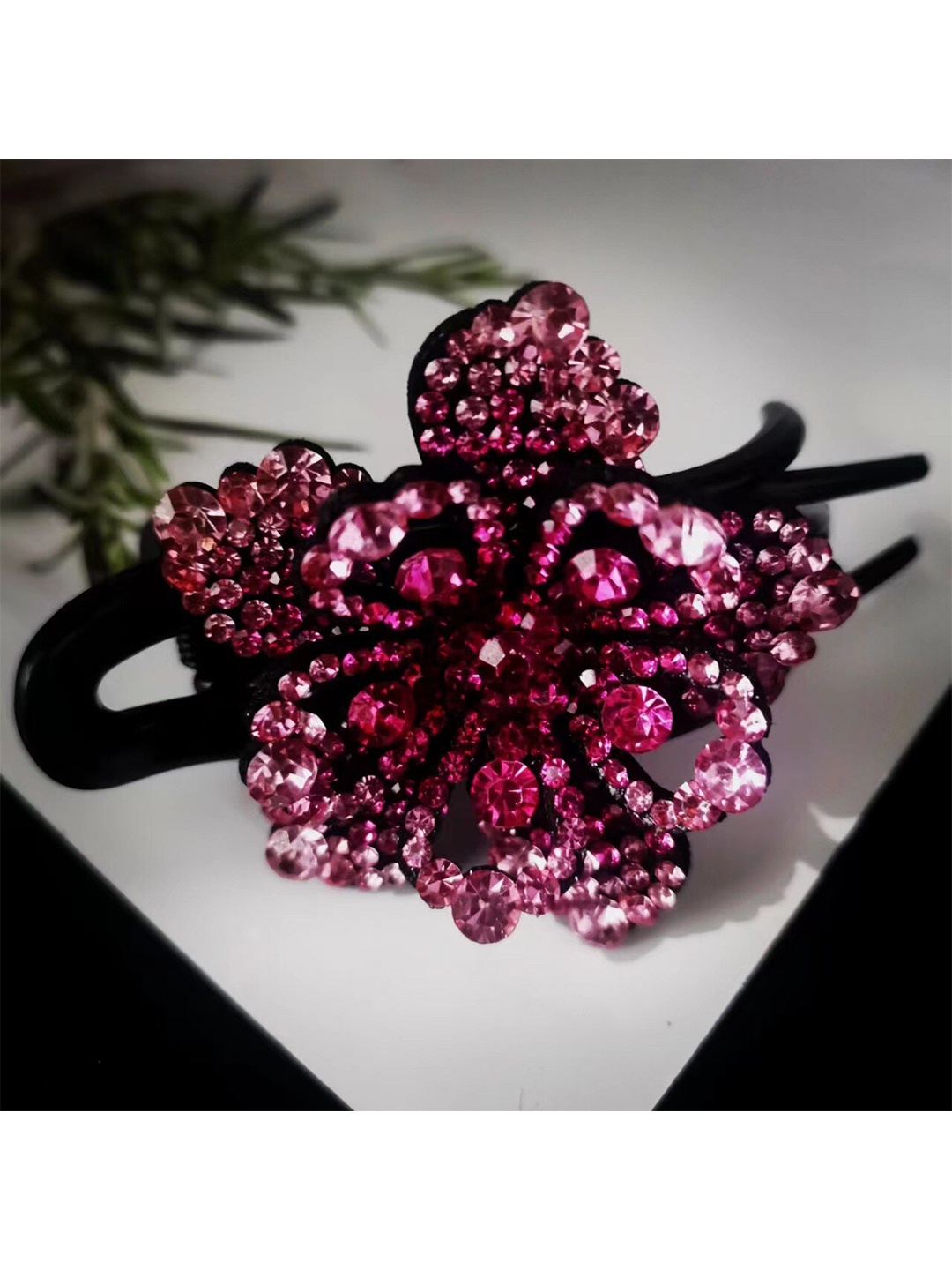 

MIZORRI Women Pink & Black Beaded Claw Clip