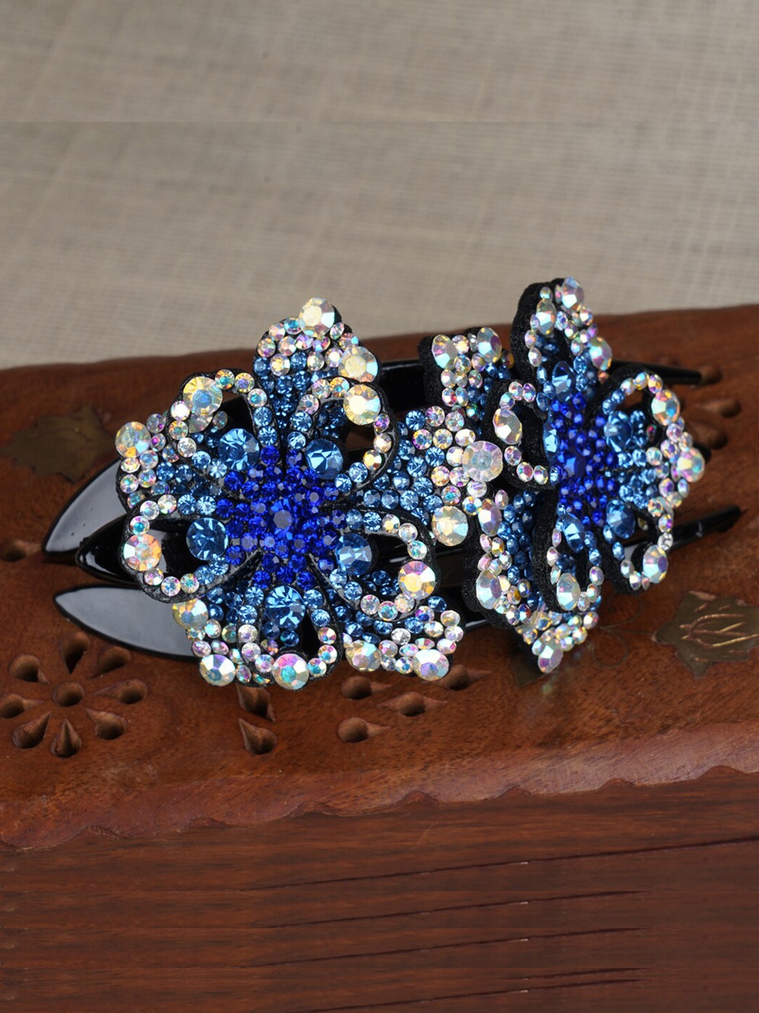 

MIZORRI Women Blue & Black Embellished Plastic Claw Clip