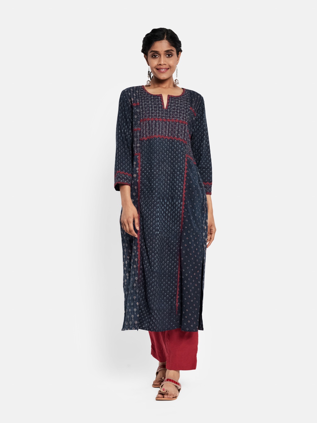 

Fabindia Women Blue & Red Pure Cotton Printed Thread Work Kurta