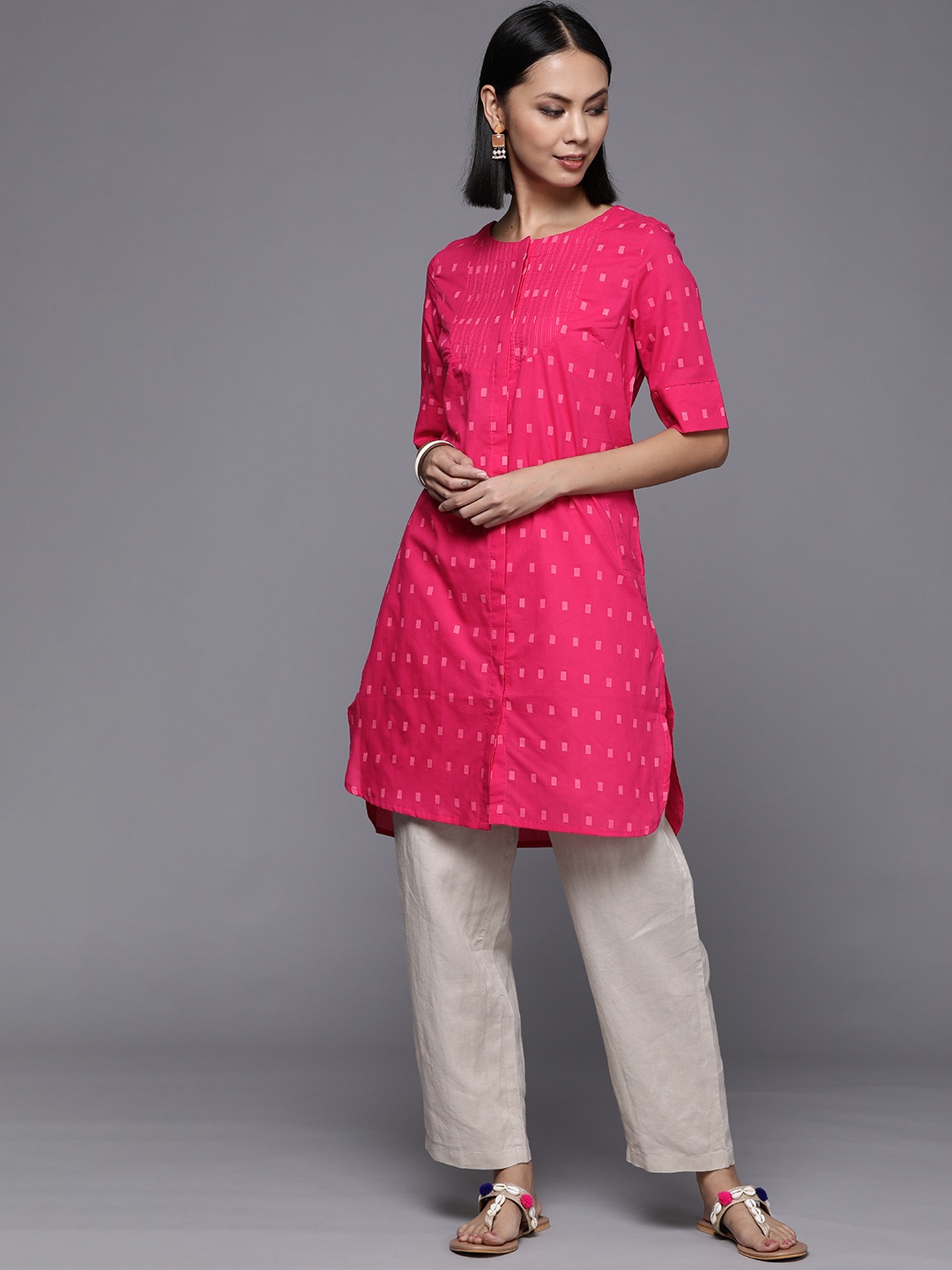 

Fabindia FabBasic Women Pink Geometric Printed Pure Cotton Kurta