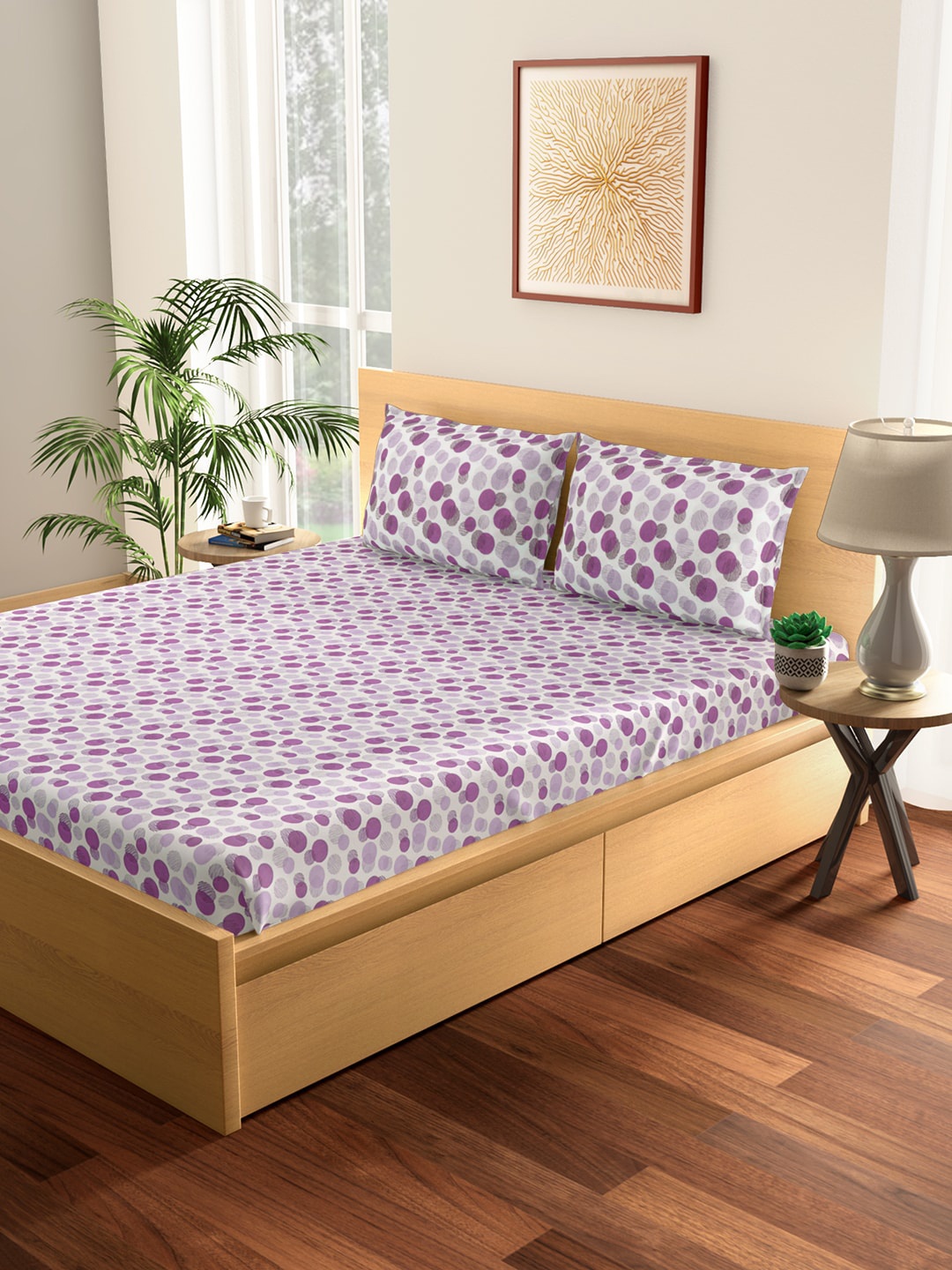 

Living scapes by Pantaloons Purple & White 128 TC King Bedsheet with 2 Pillow Covers
