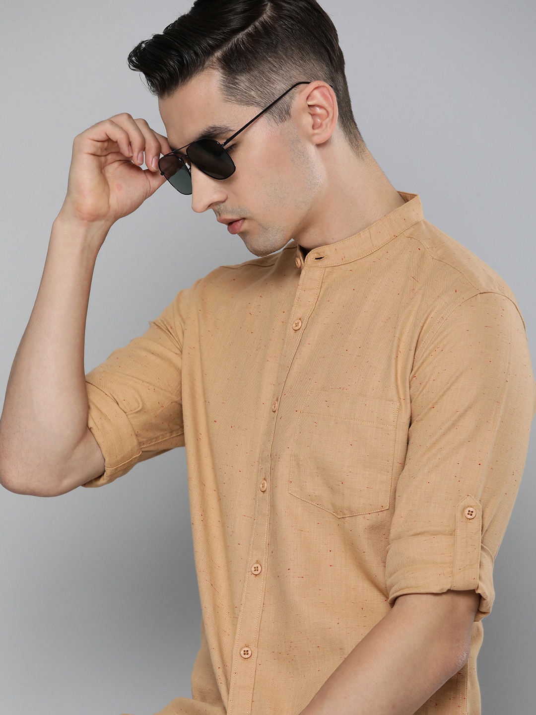 

HERE&NOW Men Beige Solid Slim Fit Casual Shirt