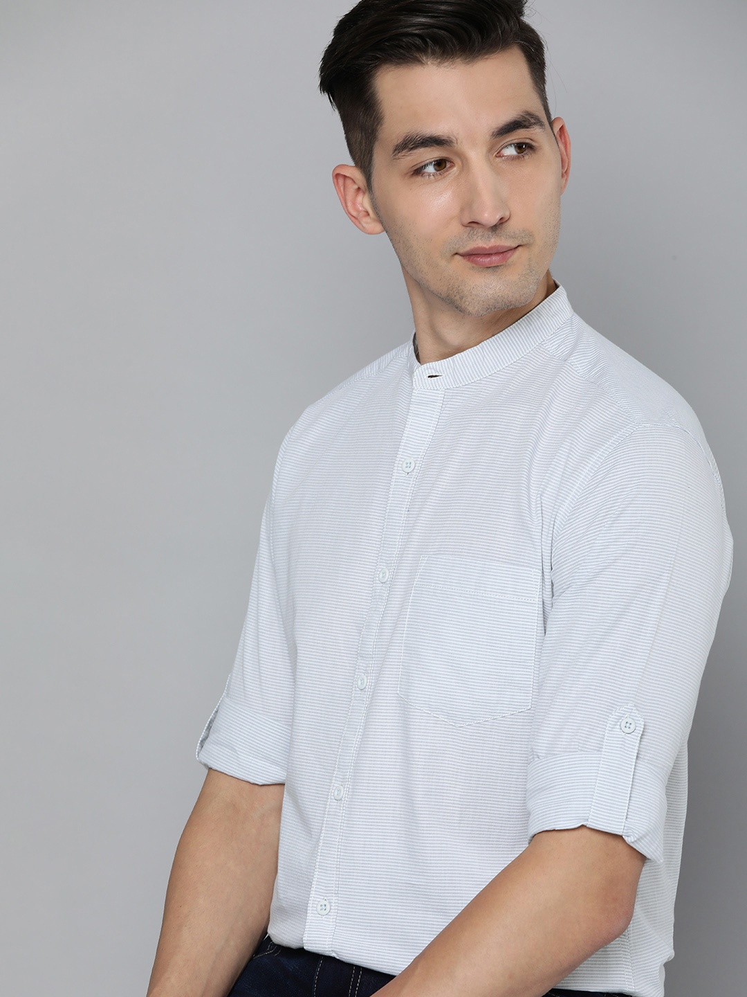 

HERE&NOW Men Grey & White Slim Fit Striped Casual Shirt