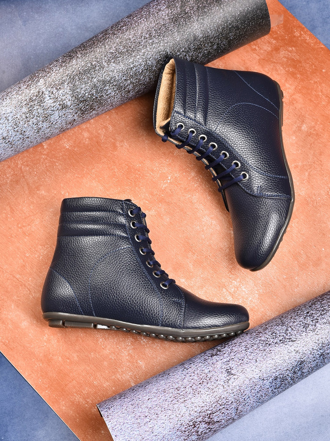 

VALIOSAA Women Navy Blue Solid Boots