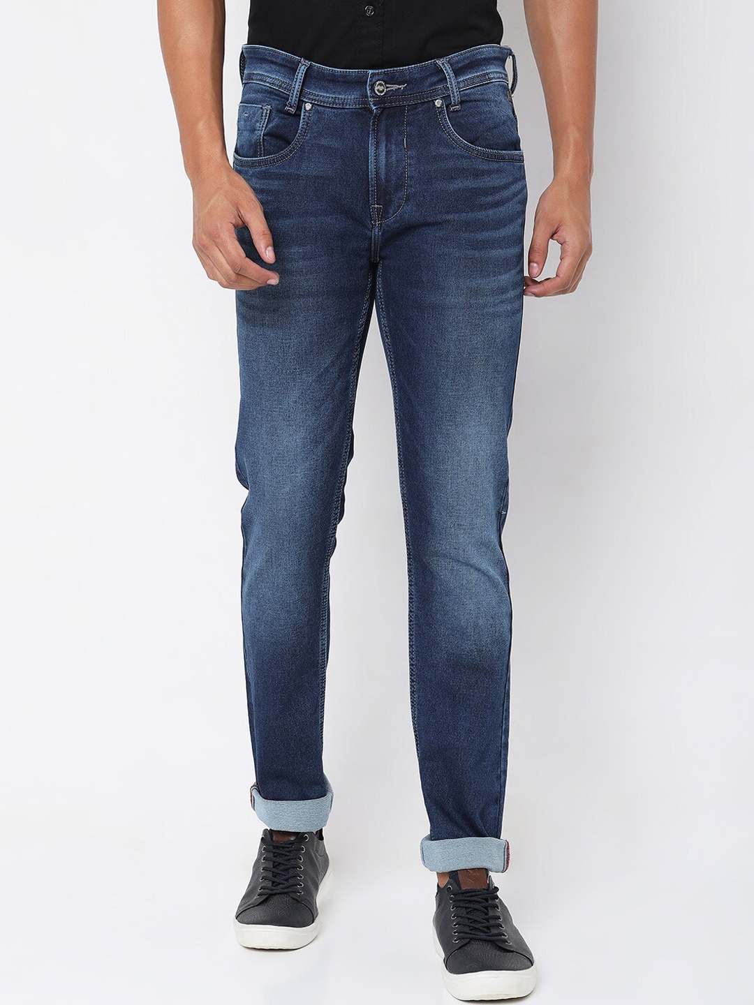 

Mufti Men Blue Light Fade Jeans