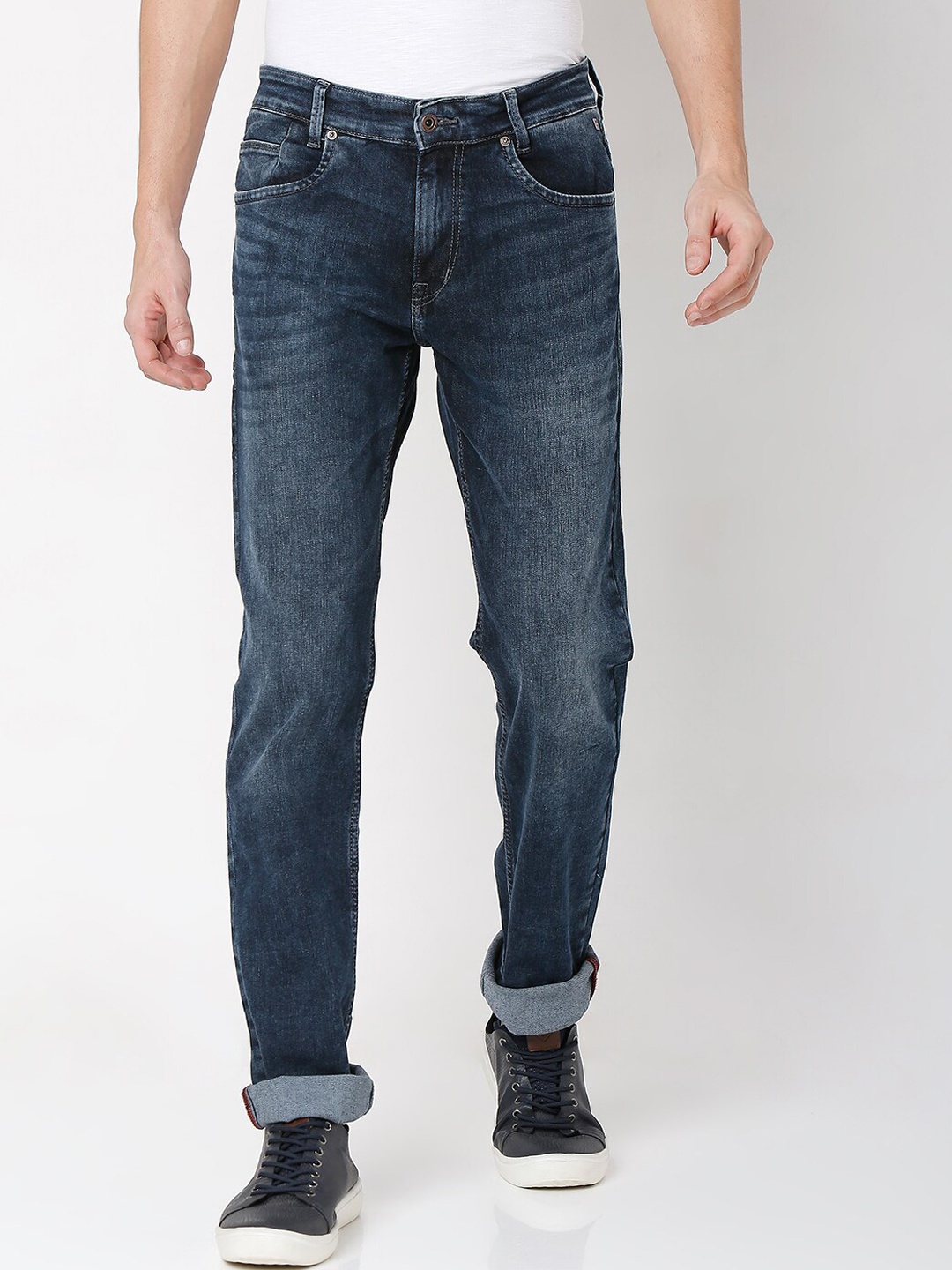 

Mufti Men Blue Straight Fit Light Fade Jeans