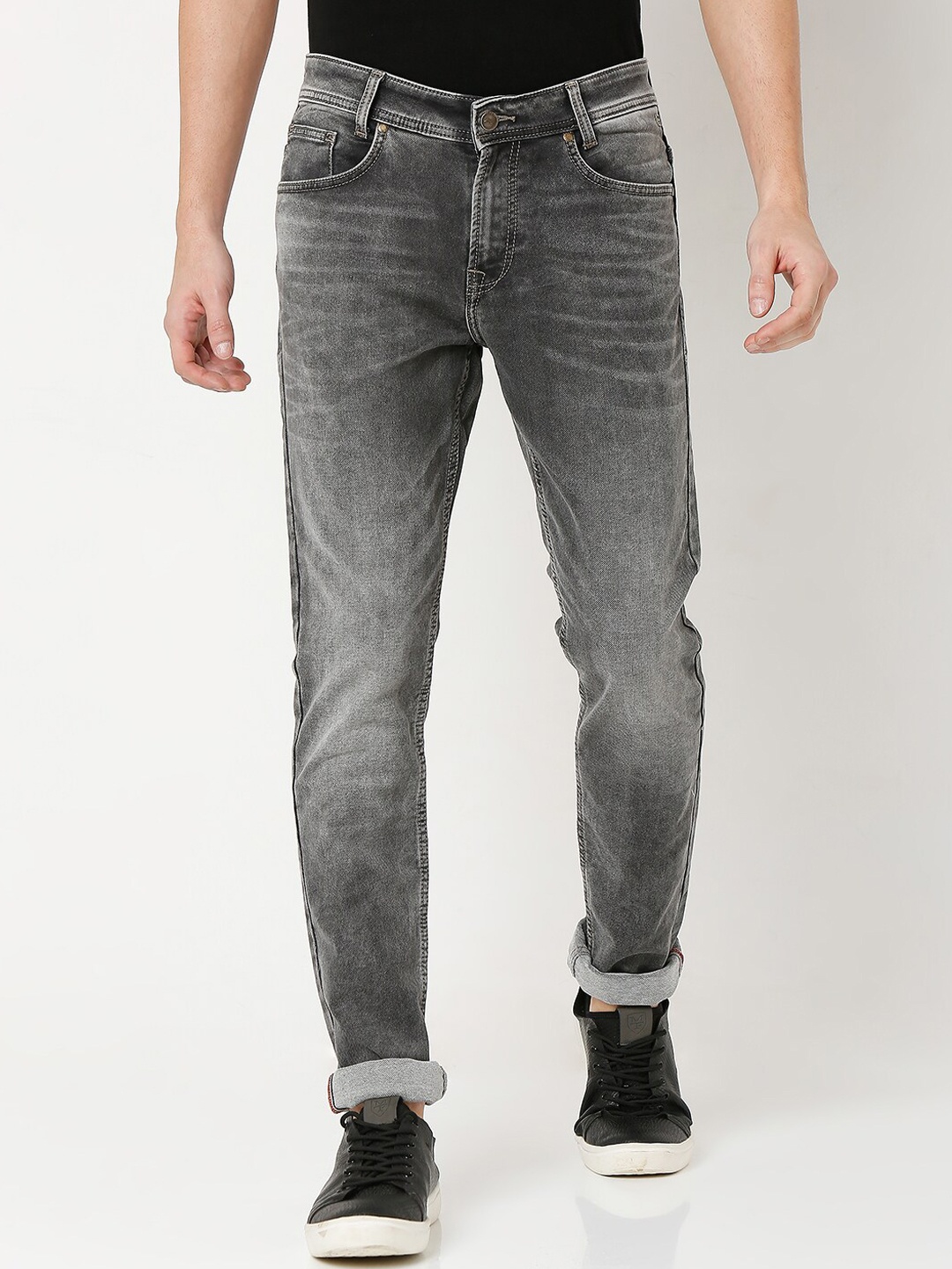

Mufti Men Black Relaxed Fit Heavy Fade Jeans