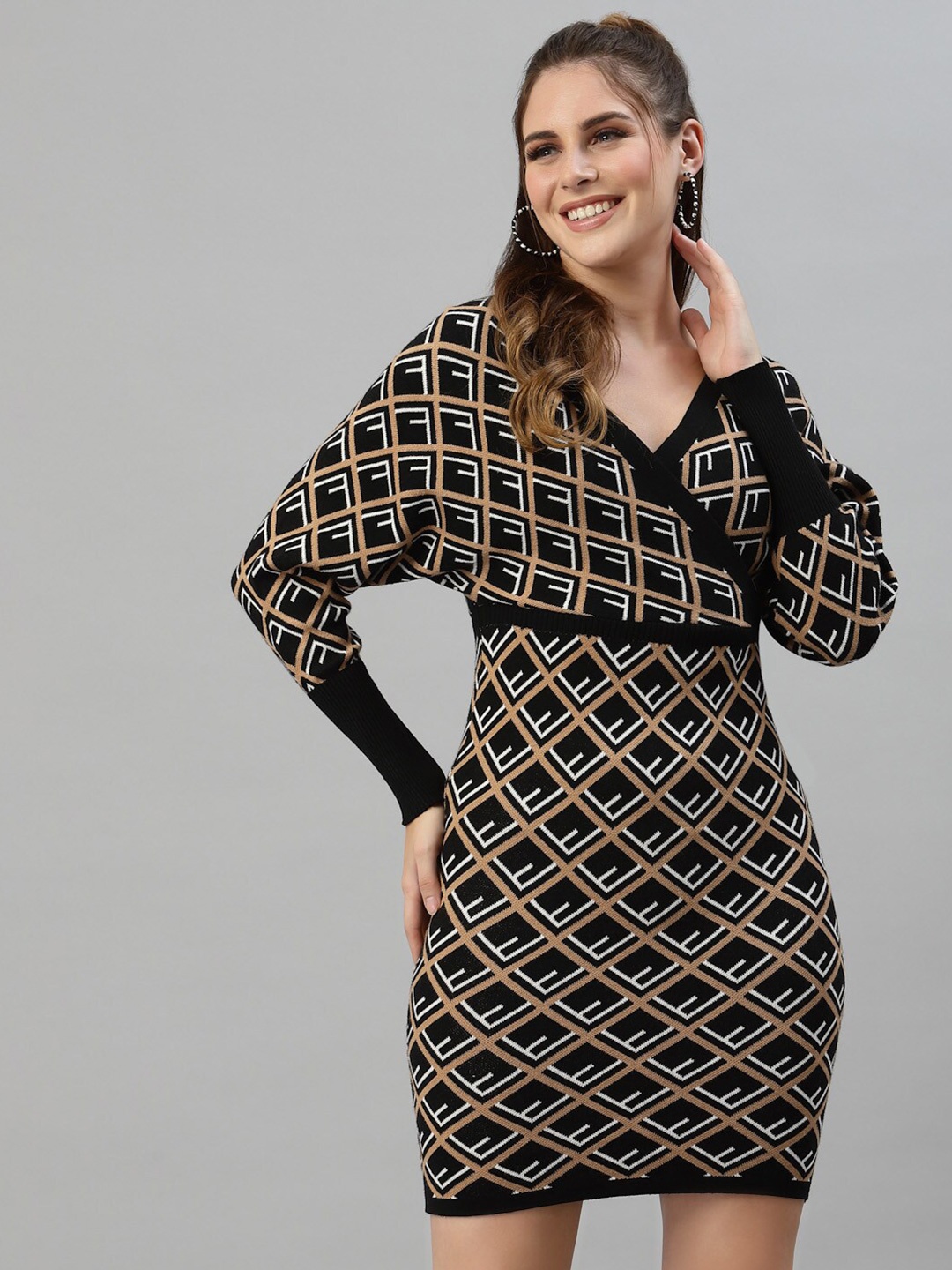 

Mafadeny Black Sheath Dress