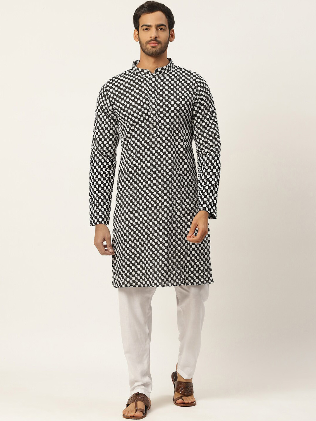 

Molly & Michel Men Black & White Floral Embroidered Thread Work Summer Sheers Kurta