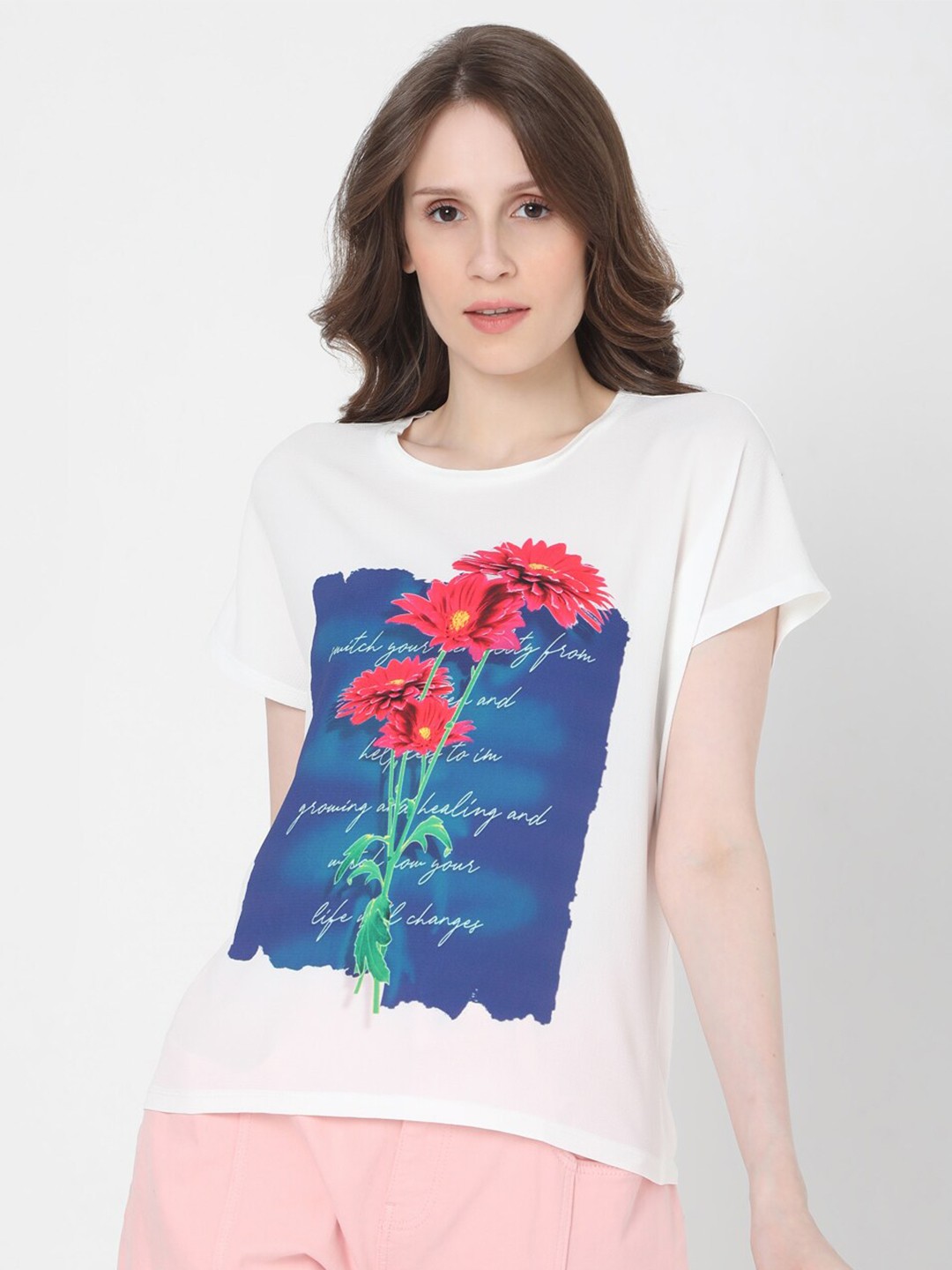 

Vero Moda Women White Graphic Printed Extended Sleeves T-shirt