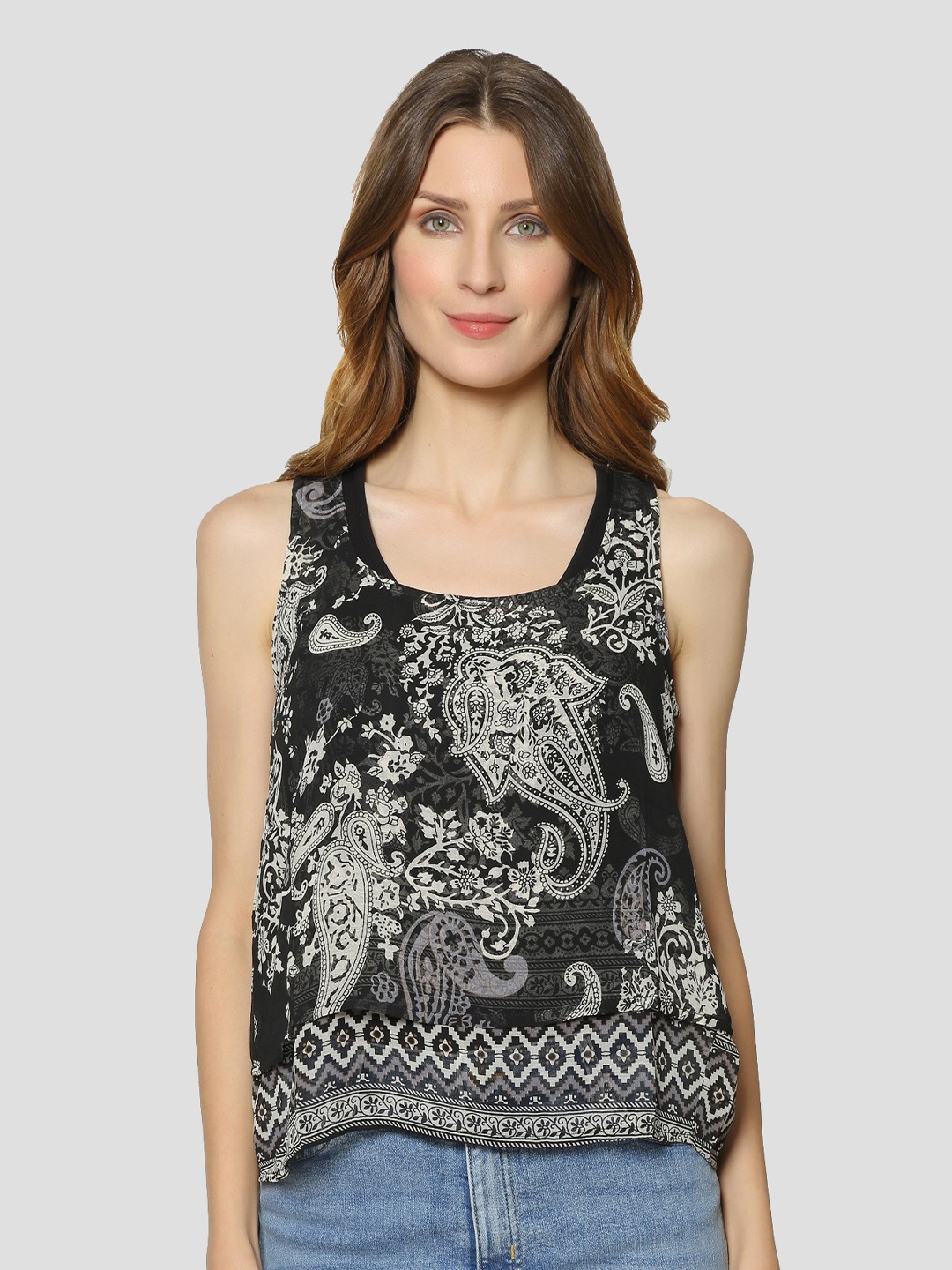 

DRIRO Women Black Print Top