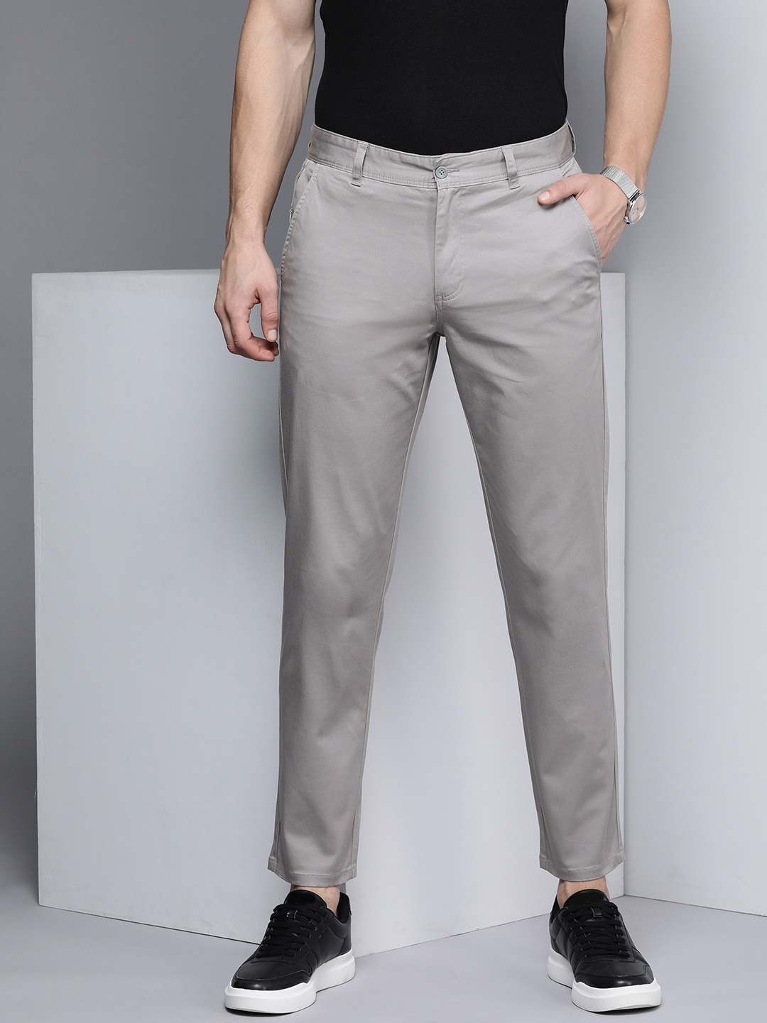 

Kenneth Cole Momentum Men Grey Solid Slim Fit Trousers